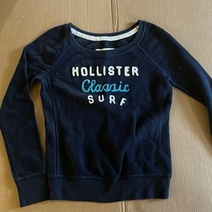 navy blue hollister crewneck